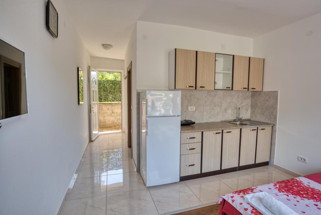 Apartmani Cukic Rafailovici Будва Екстериор снимка